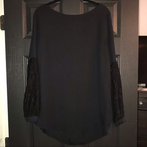 Silky long too with lace sleeves